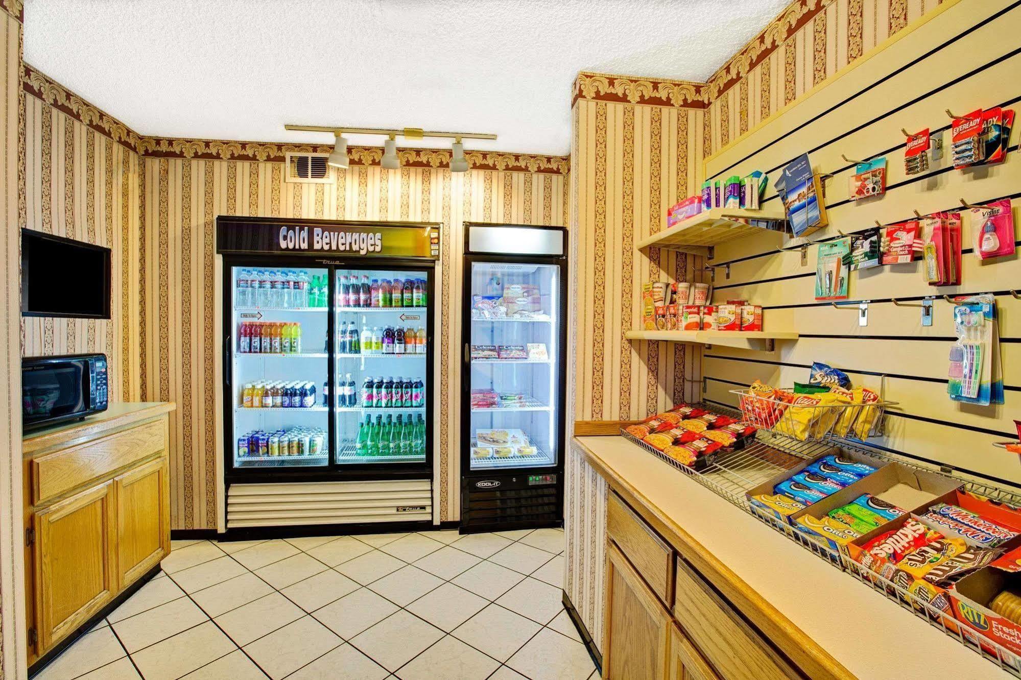 海滨德里华美达酒店 玛瑞娜戴尔瑞 外观 照片